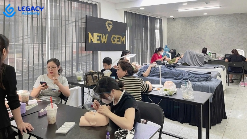 Học viện New Gem đào tạo nghề spa uy tín tại TPHCM