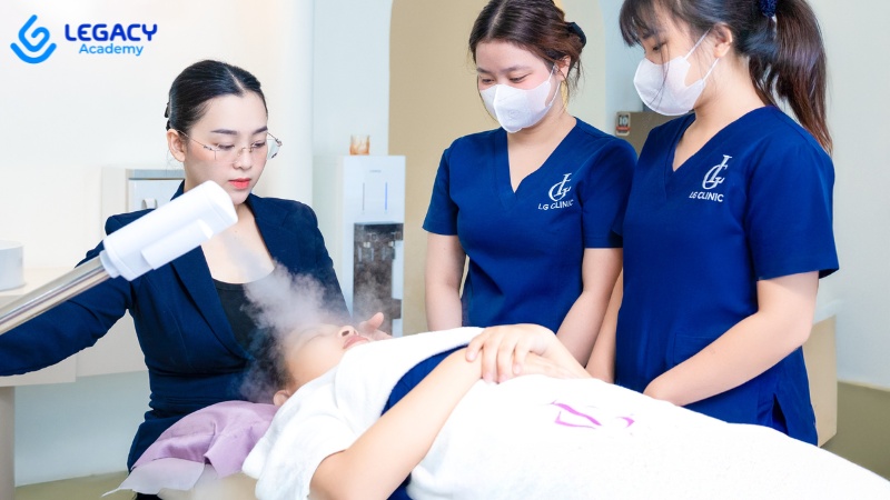 làm spa thì học ngành gì