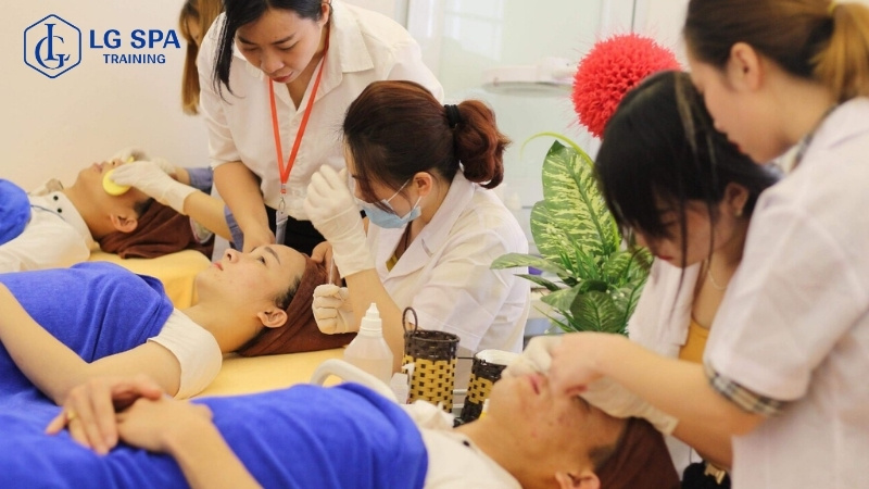 học ngành chăm sóc sắc đẹp