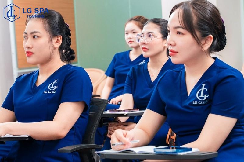 học quản lý spa toàn diện kỹ năng