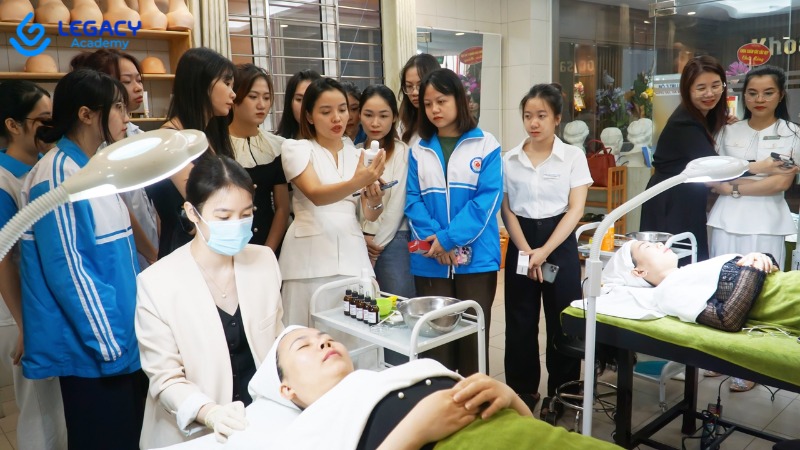 Làm spa thì học ngành gì