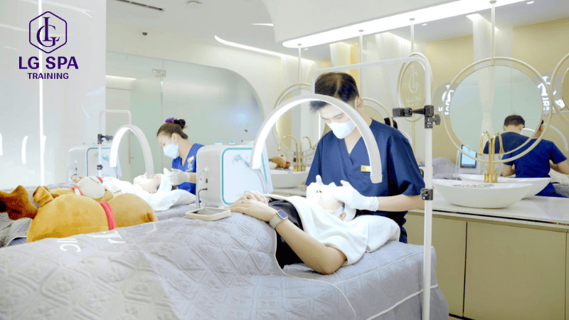 học spa hay makeup dễ tìm việc