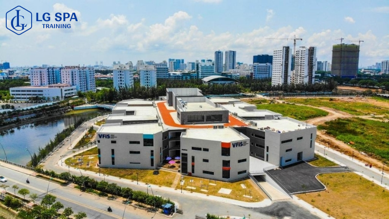 học tại các trường quốc tế