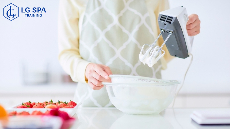 nghỉ học sớm làm nghề ẩm thực