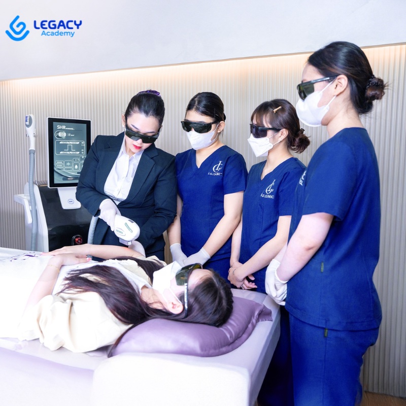 rớt lớp 10 học nghề spa thu nhập cao không cần bằng cấp