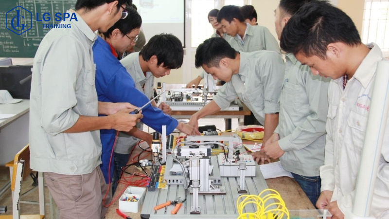 15 tuổi nên học nghề gì