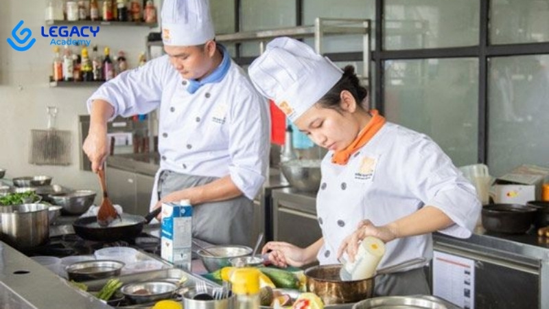 18 tuổi học nghề đầu bếp