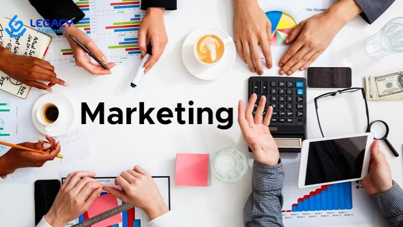 học nghề marketing tuổi 18