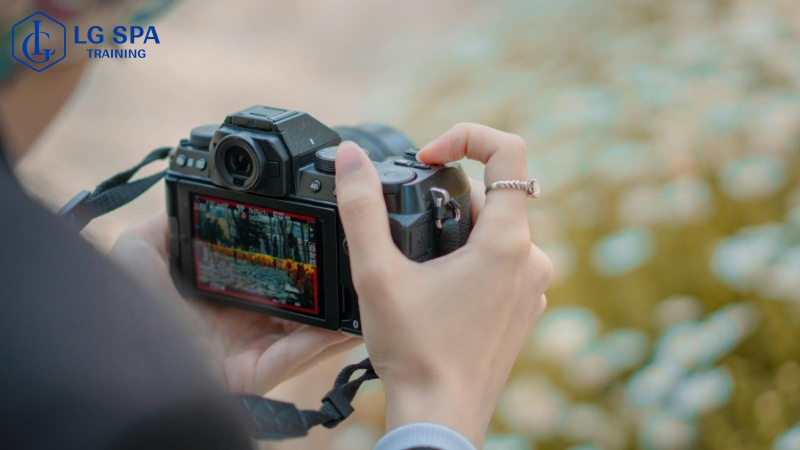 21 tuổi làm nghề nhiếp ảnh gia