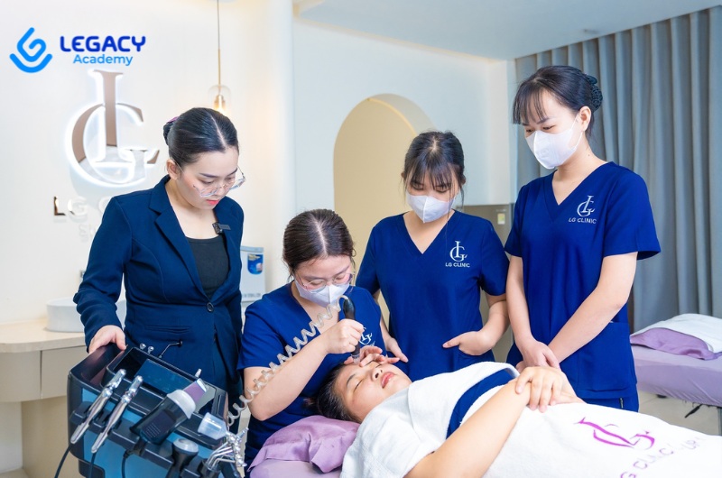 học nghề spa thẩm mỹ ở tuổi 23