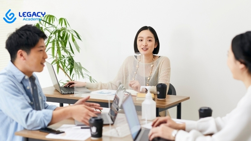 21 tuổi làm nghề chuyên viên pr truyền thông