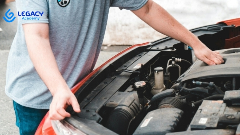 23 tuổi học nghề sửa chữa ô tô