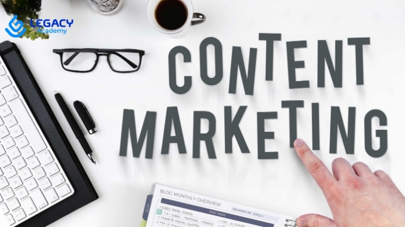 24 tuổi học nghề marketing