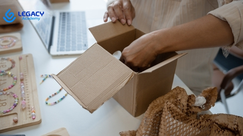 24 tuổi học nghề thương mại điện tử