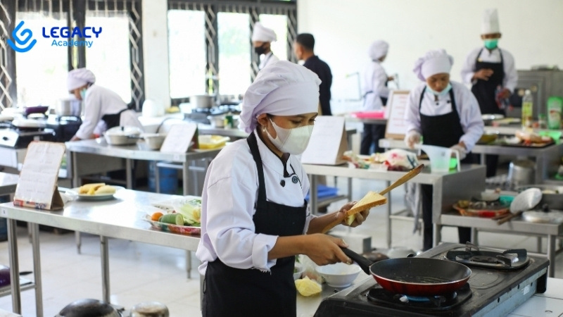 25 tuổi học nghề đầu bếp