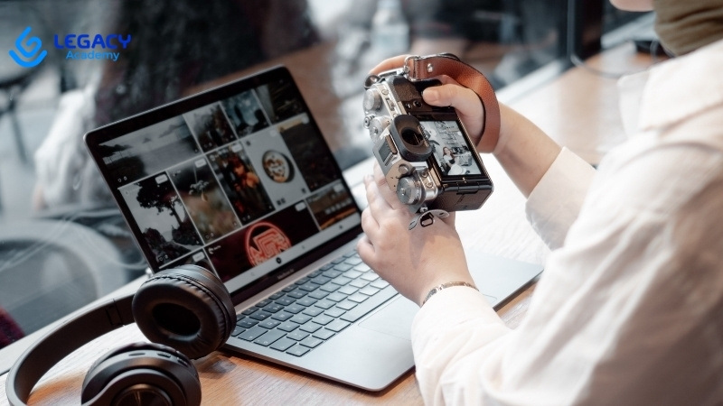 học nghề quay dựng nhiếp ảnh ở tuổi 25