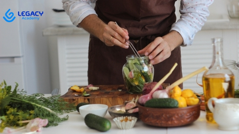 làm nghề đầu bếp ở tuổi 28 thu nhập cao