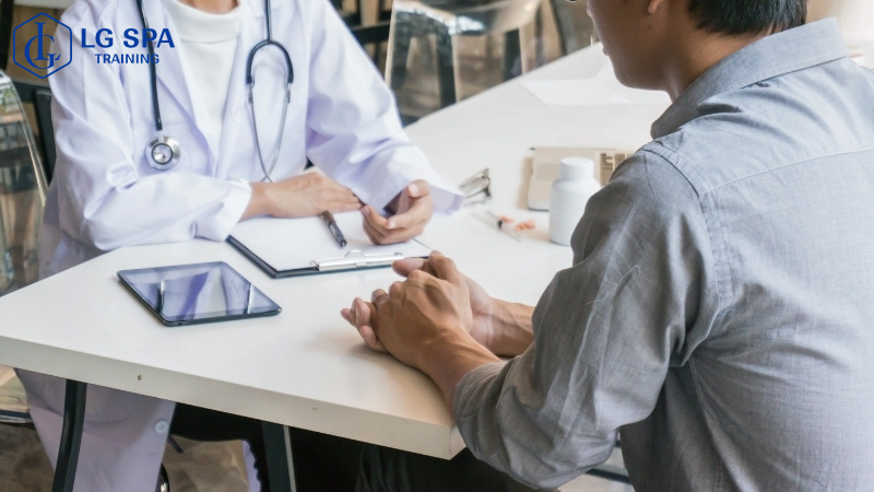 Học ngành y tế và sức khỏe không sợ thiếu việc