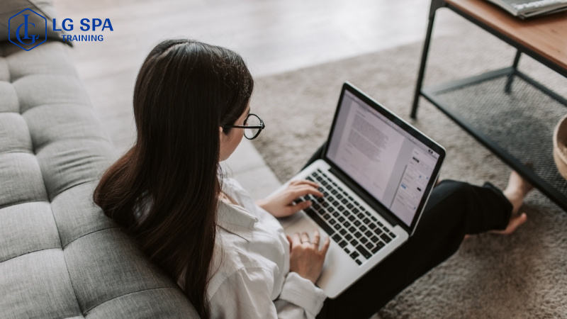 Không khéo tay nên học nghề gì