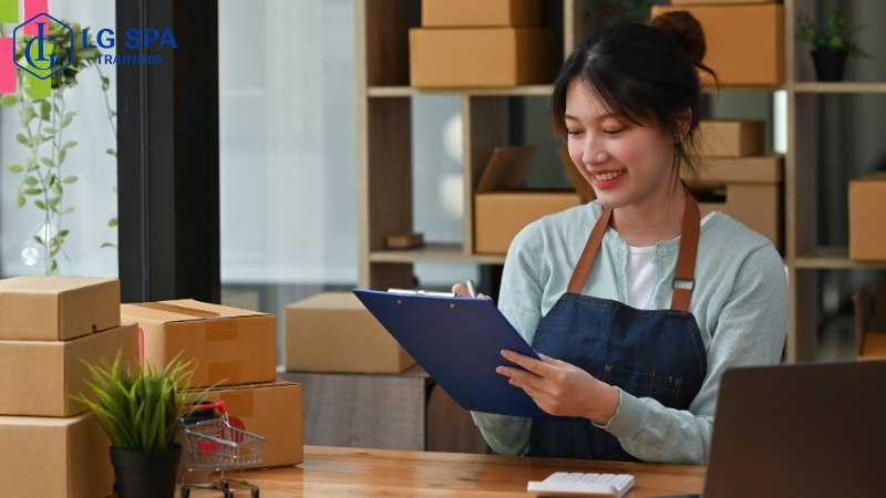 bỏ học cấp 2 học nghề Bán hàng & Kinh doanh online