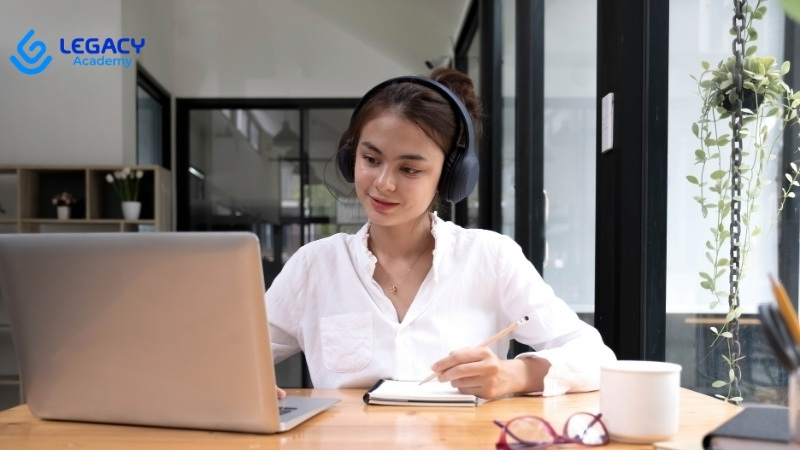 ngành dịch thuật đang là nghề hot nhất hiện nay