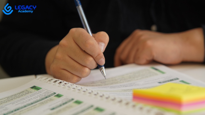 con gái hướng nội làm ngành dịch thuật