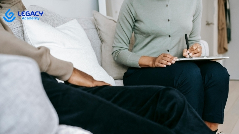 Ngành tâm lý học - phù hợp với nữ khéo léo tinh tế phù hợp với con gái