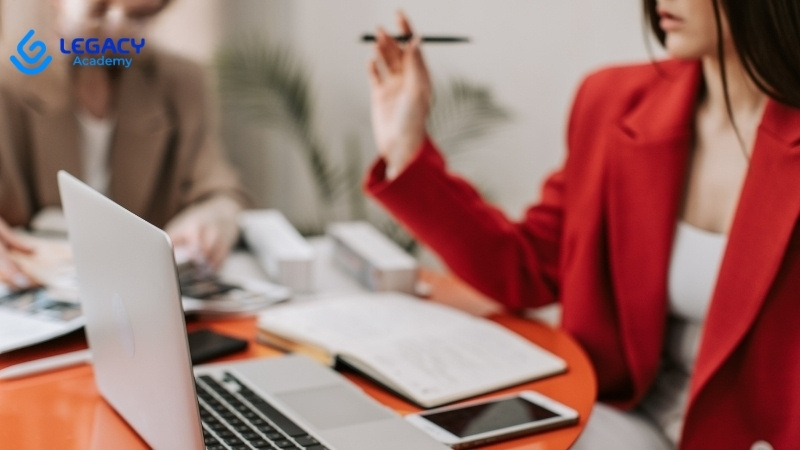 Ngành Quản trị nhân lực (HR) hợp với nữ giao tiếp tốt