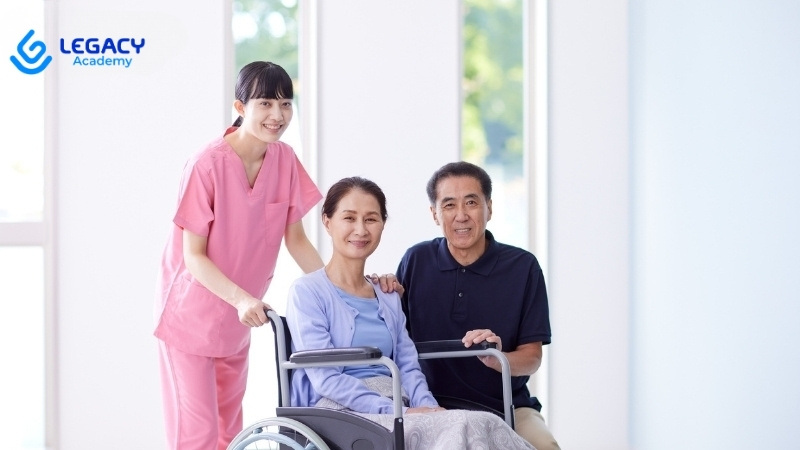 nhân viên chăm sóc người cao tuổi lương 10 triệu