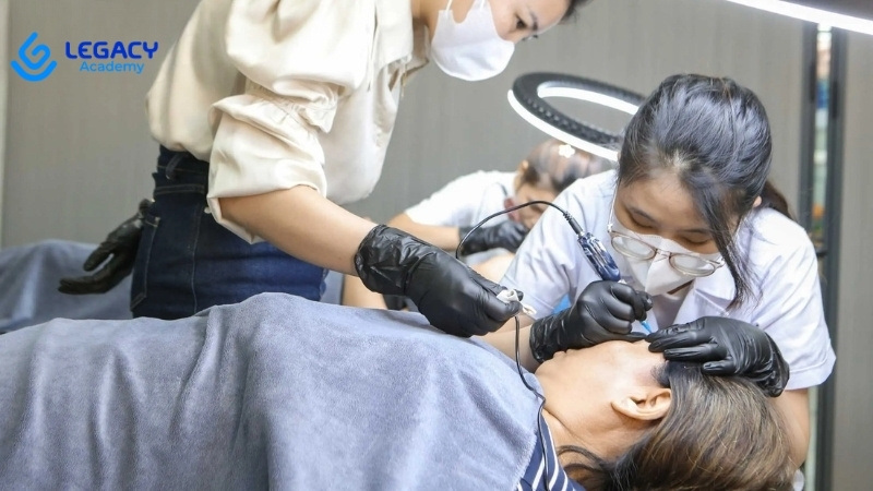 học hết lớp 9 học phun xăm thẩm mỹ