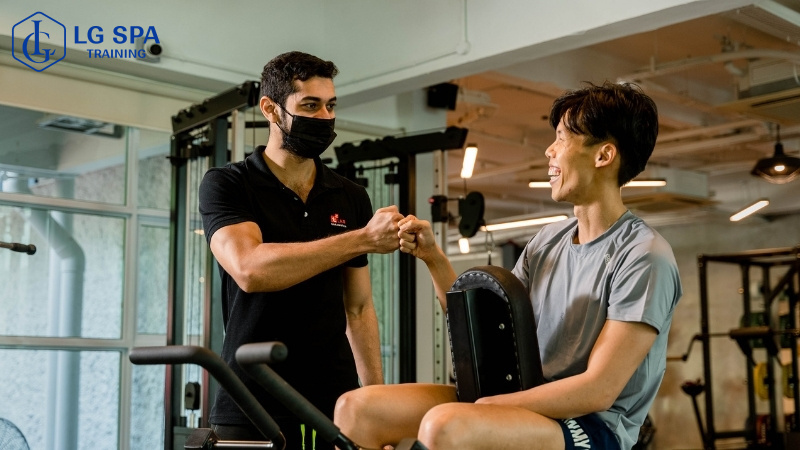 làm nghề huấn luyện viên thể hình ở tuổi 28