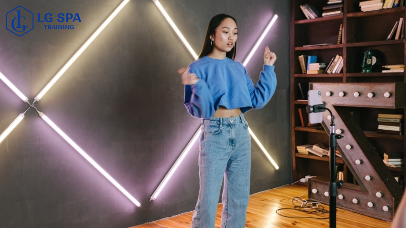 làm nghề sáng tạo nội dung ổn định