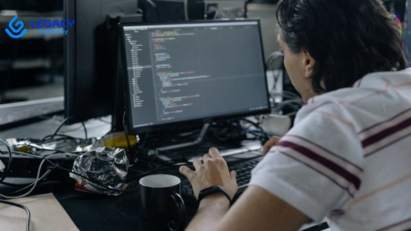 nam 30 tuổi học nghề IT