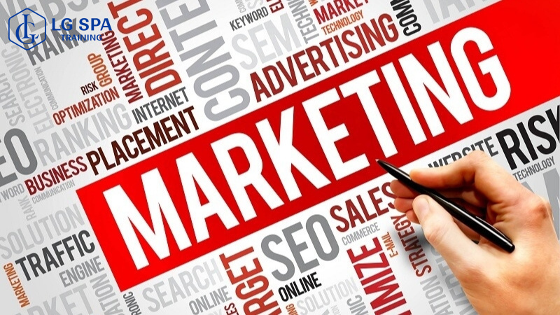 ngành marketing quảng cáo sản phẩm cho tuổi 33
