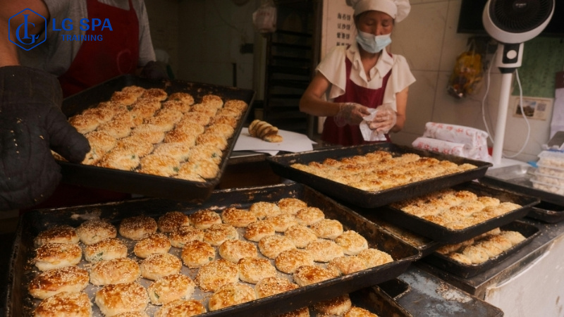 nghề thợ làm bánh lương 15 triệu