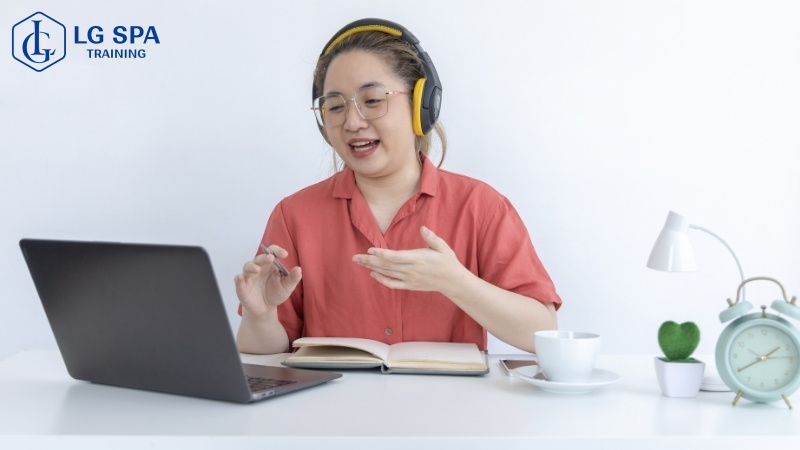 phụ nữ có gia đình nên học nghề gì