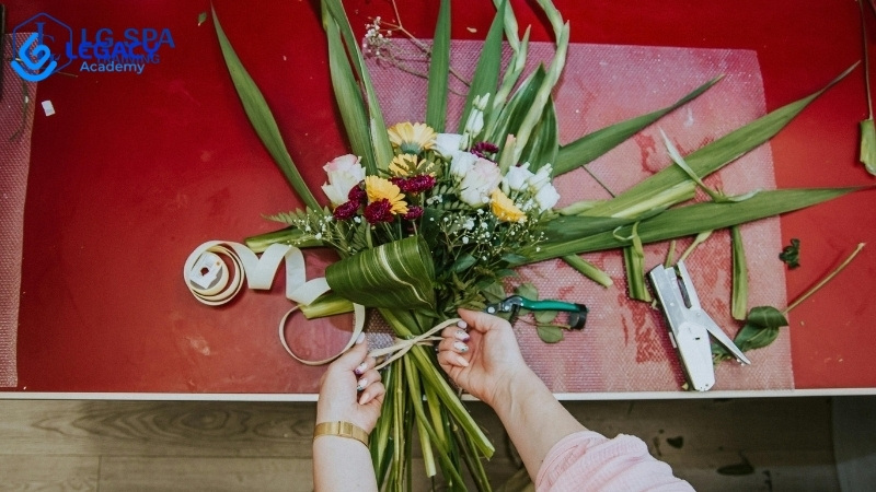 Nghề cắm hoa - Dễ học dễ mở tiệm kinh doanh