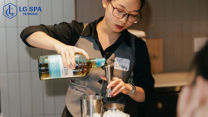 học nghề pha chế ngắn hạn cho nữ