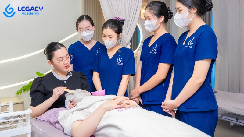 học nghề ngắn hạn cho nữ