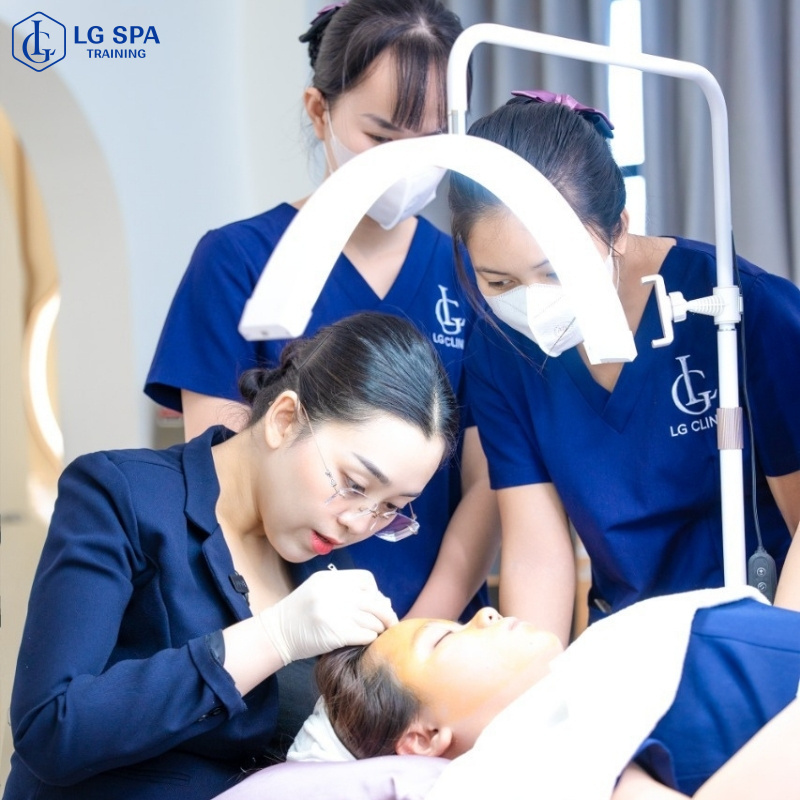 nên đi làm hay học nghề bây giờ