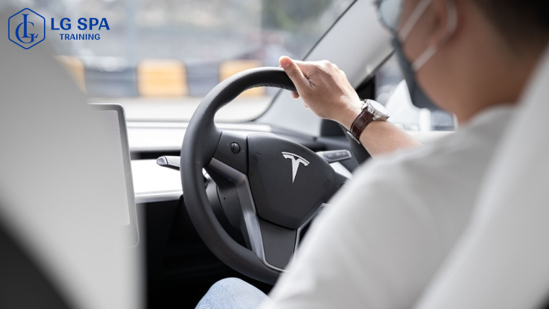 nghề lái xe cho nam không bằng cấp