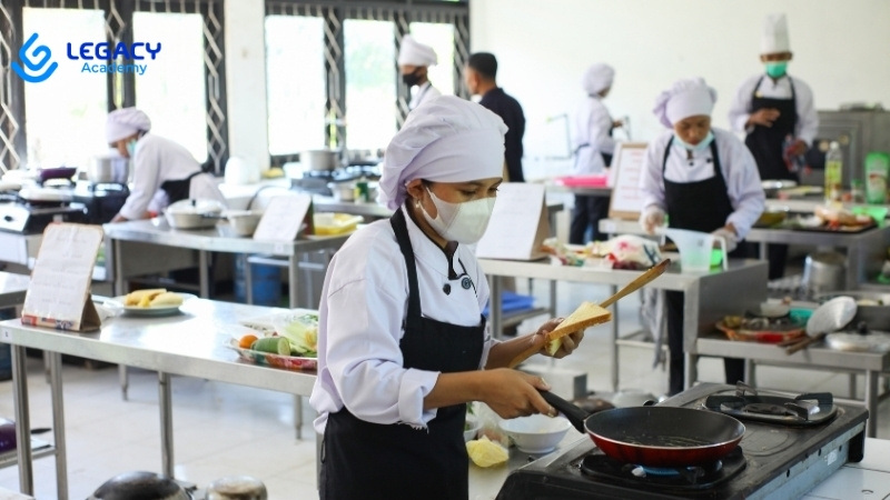 Nghề đầu bếp -  Công việc vừa làm vừa học nghề thu nhập cao