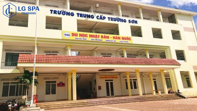 học nghề buổi tối tại trường trung cấp trường sơn