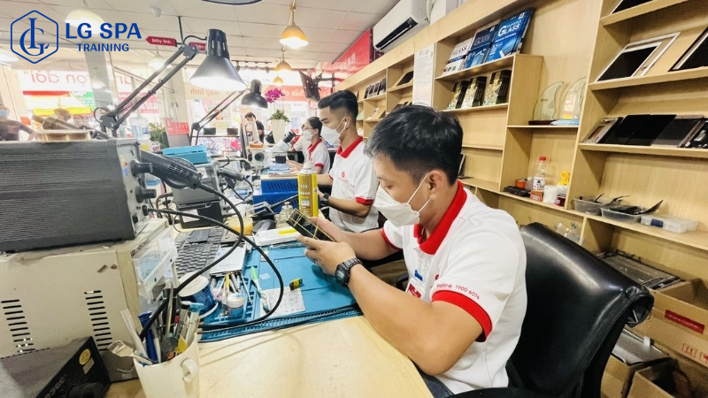 trung tâm dạy nghề và sữa chữa điện thoại 24h dạy nghề buổi tối