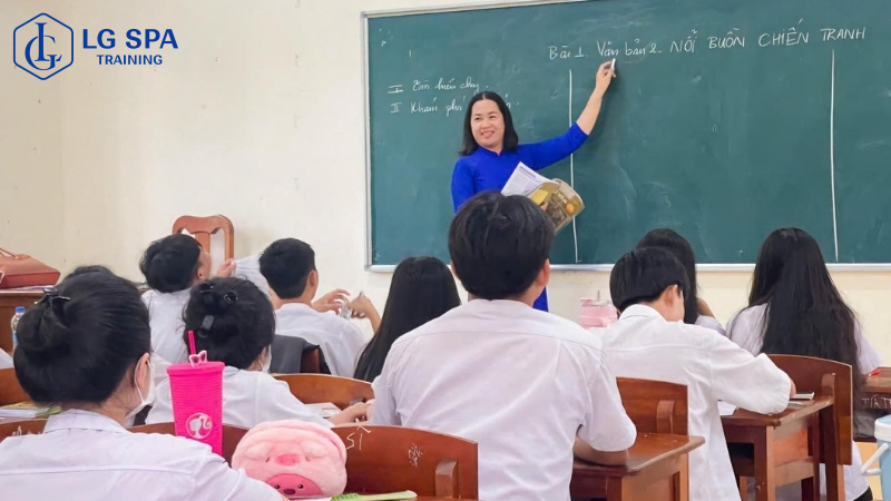 cô giáo là việc dành cho người hướng nội vừa hướng ngoại