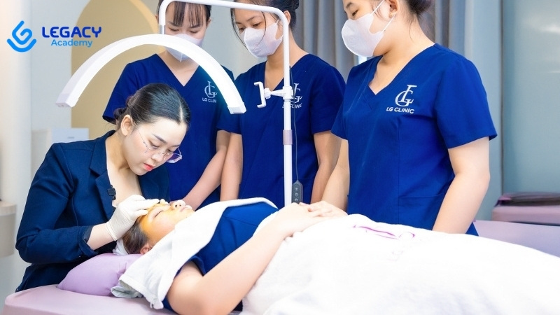nghề không cần tiếng anh - nghề spa thẩm mỹ