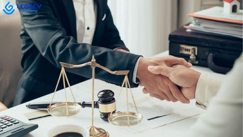 ngành luật sự không thể bị thay thế bởi ai