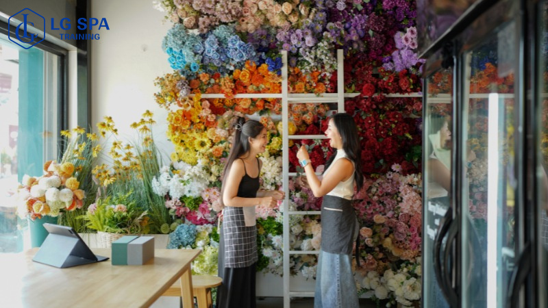 nữ mệnh mộc hợp bán hoa