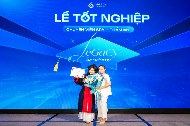 Vinh danh lễ tốt nghiệp tại Legacy Academy