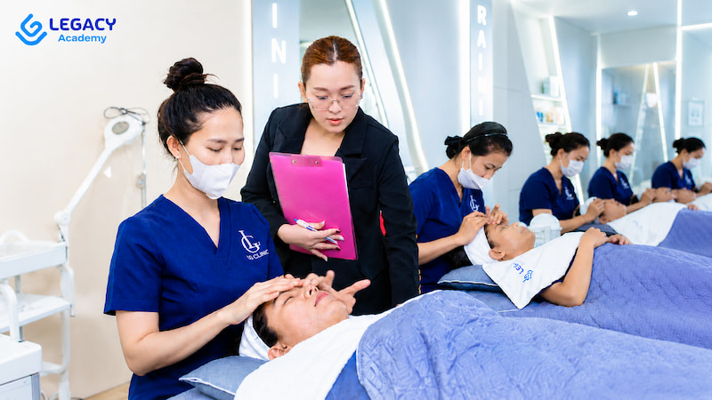 Legacy academy tổ chức thi chứng chỉ